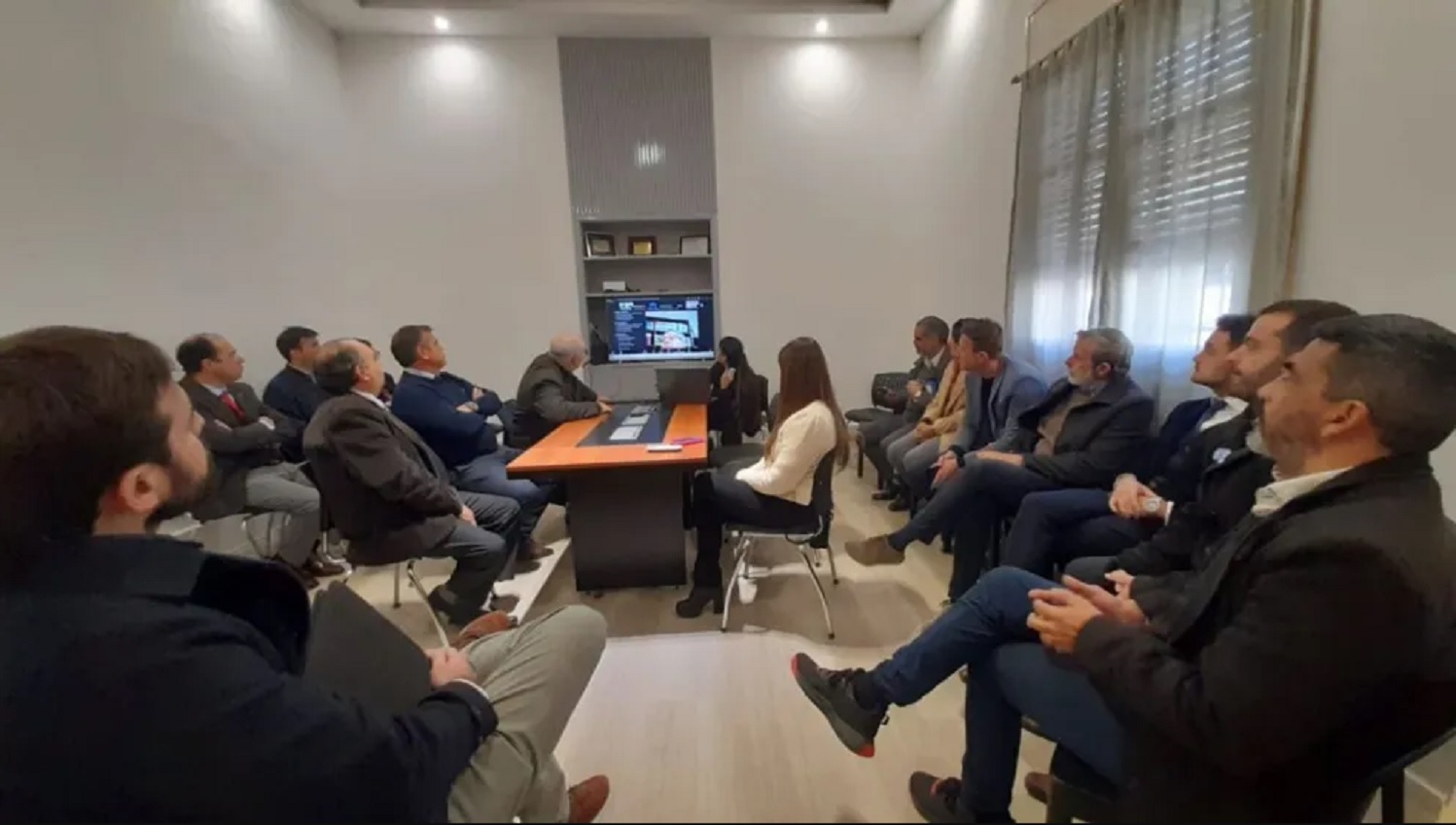 Asamblea caliente: Fracasó el intento de imponer una lista unidad en un instituto del CAER