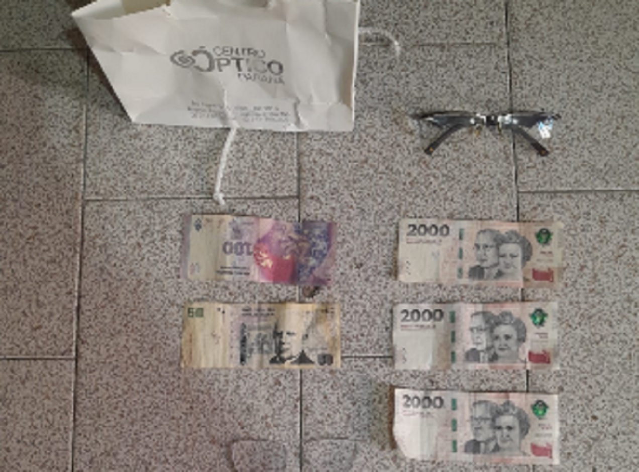 Mujer sufrió arrebato. Recuperaron los elementos