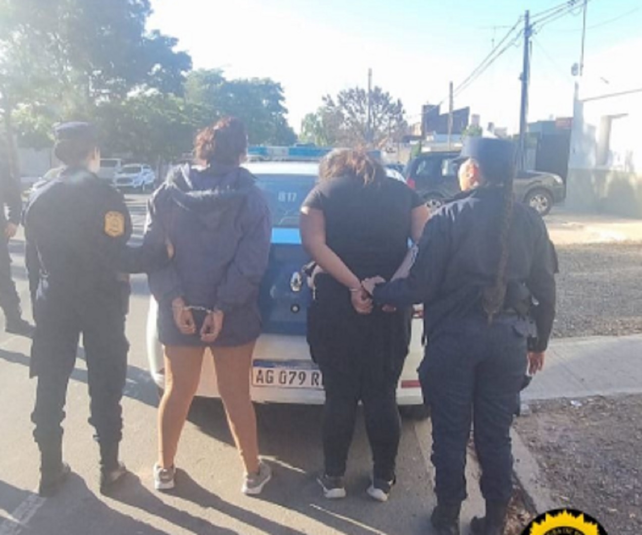 Una mujer resultó lesionada y fue trasladada al Hospital San Martín por pelea cerca de una escuela