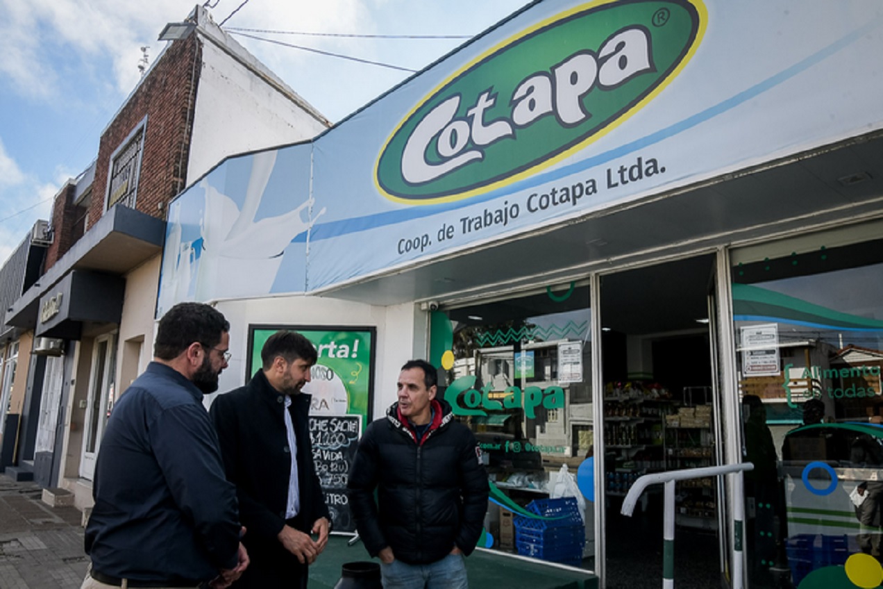 Estudiantes universitarios accederán a descuentos en Cotapa