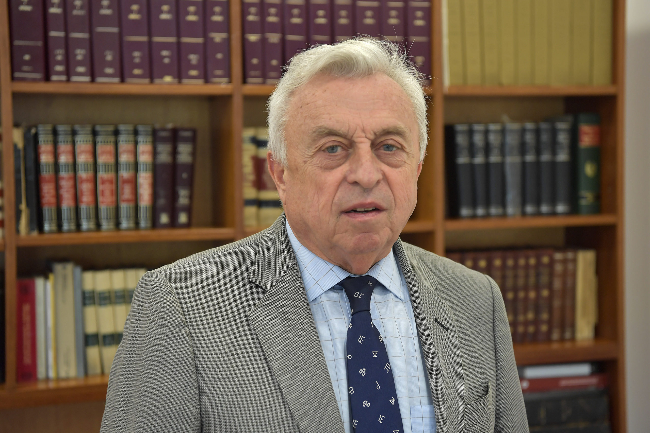 Carlomagno: Emergencia, aumentar la edad, aumentar aportes, el día de mañana pueden ser litigiosas