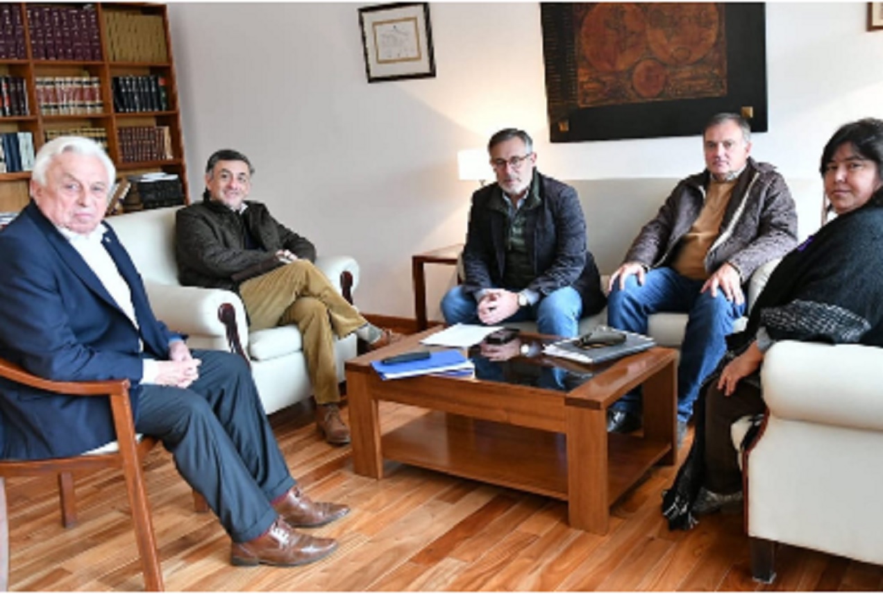 Carlomagno recibió a integrantes del bloque de senadores del Frente Más para Entre Ríos