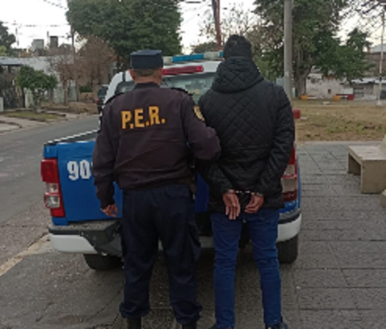 Incumplió prohibición de acercamiento a su expareja y agredió a una persona