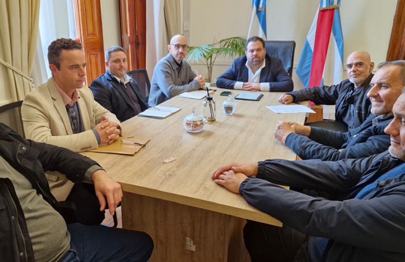 Conflicto Granja Tres Arroyos: el gobierno provincial reforzará asistencia a los trabajadores afectados