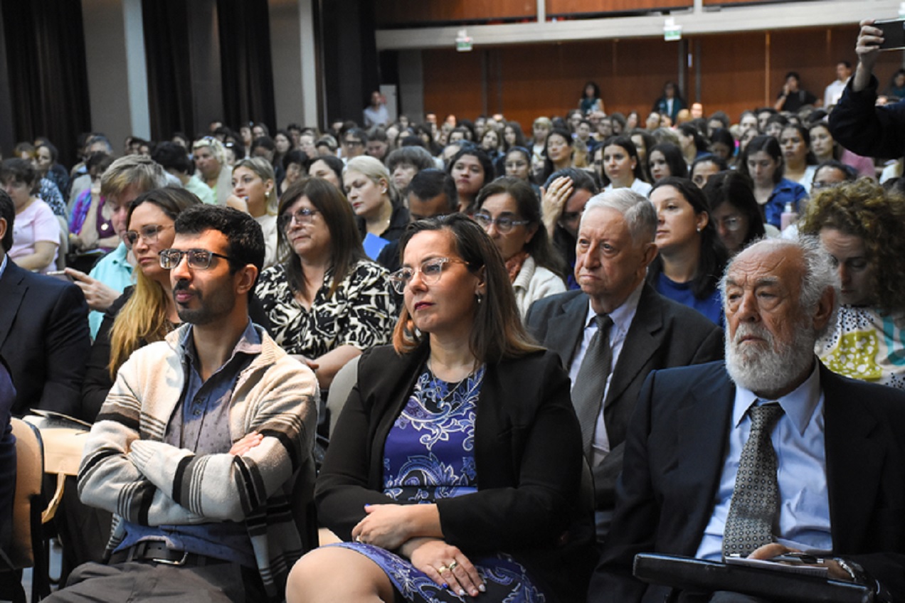 Convocan a presentar trabajos para el congreso sobre cuidados integrales de personas mayores