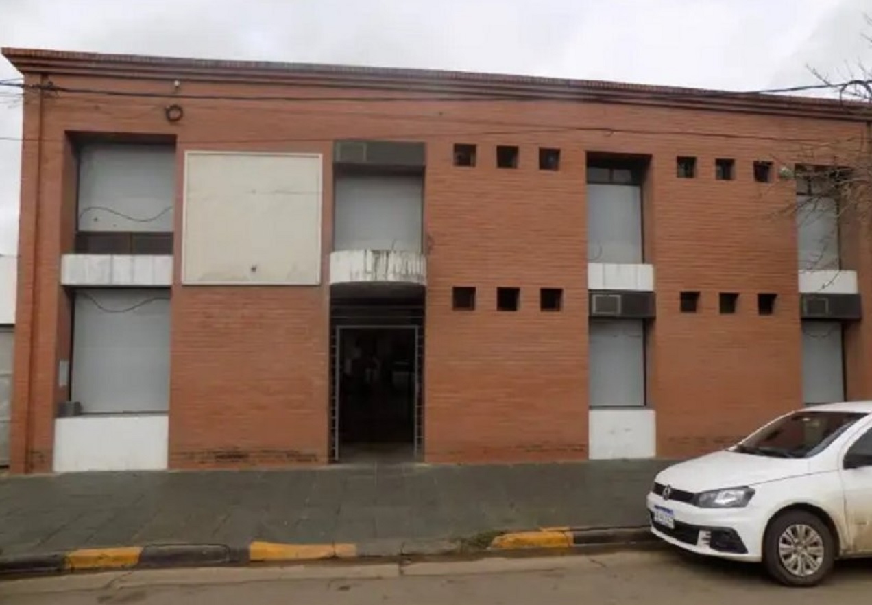Por presunta venta de medicamentos sin autorización, allanaron una clínica