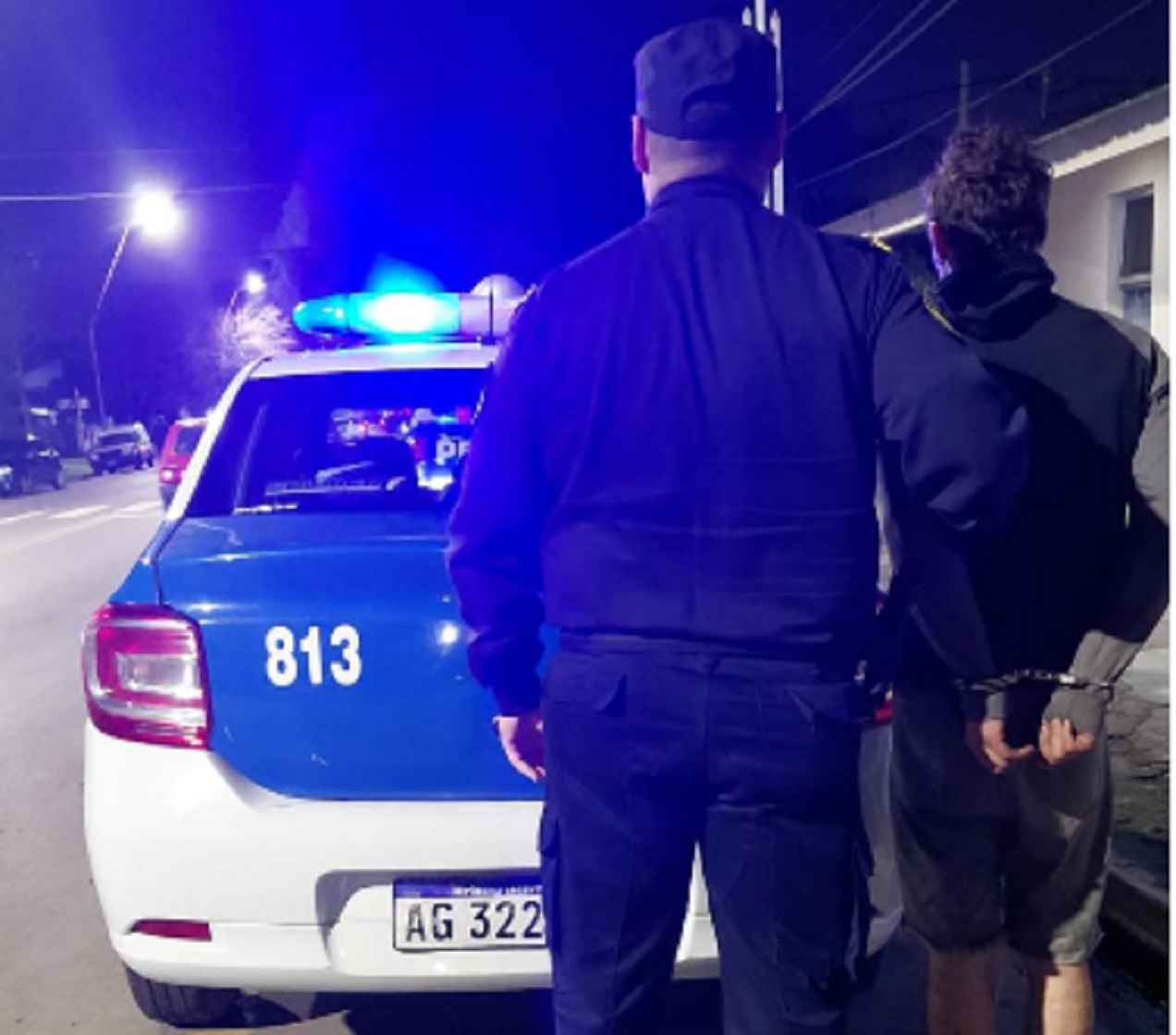 Discusión por ruidos molestos derivó en amenazas de balear frentes de viviendas