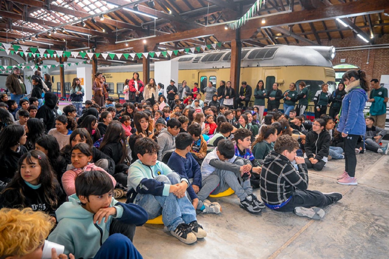 El Programa Generar Infancias impulsó una actividad cultural para alumnos de escuelas