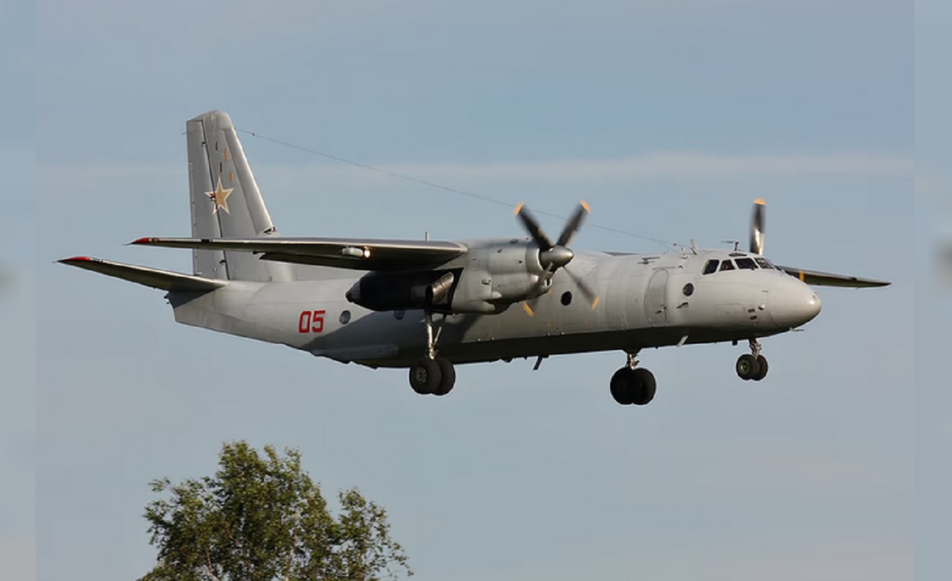 Tragedia militar en la India: cinco soldados murieron tras estrellarse un avión