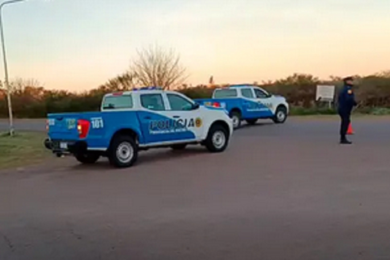 Murió un policía al chocar su moto contra un caballo suelto