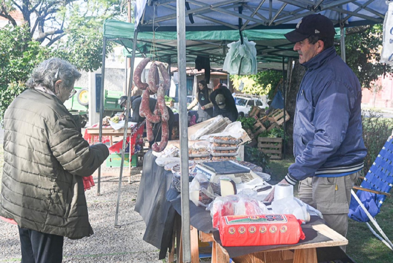 La Feria en tu Barrio sigue creciendo: esta semana recorre tres puntos con alimentos a precios populares