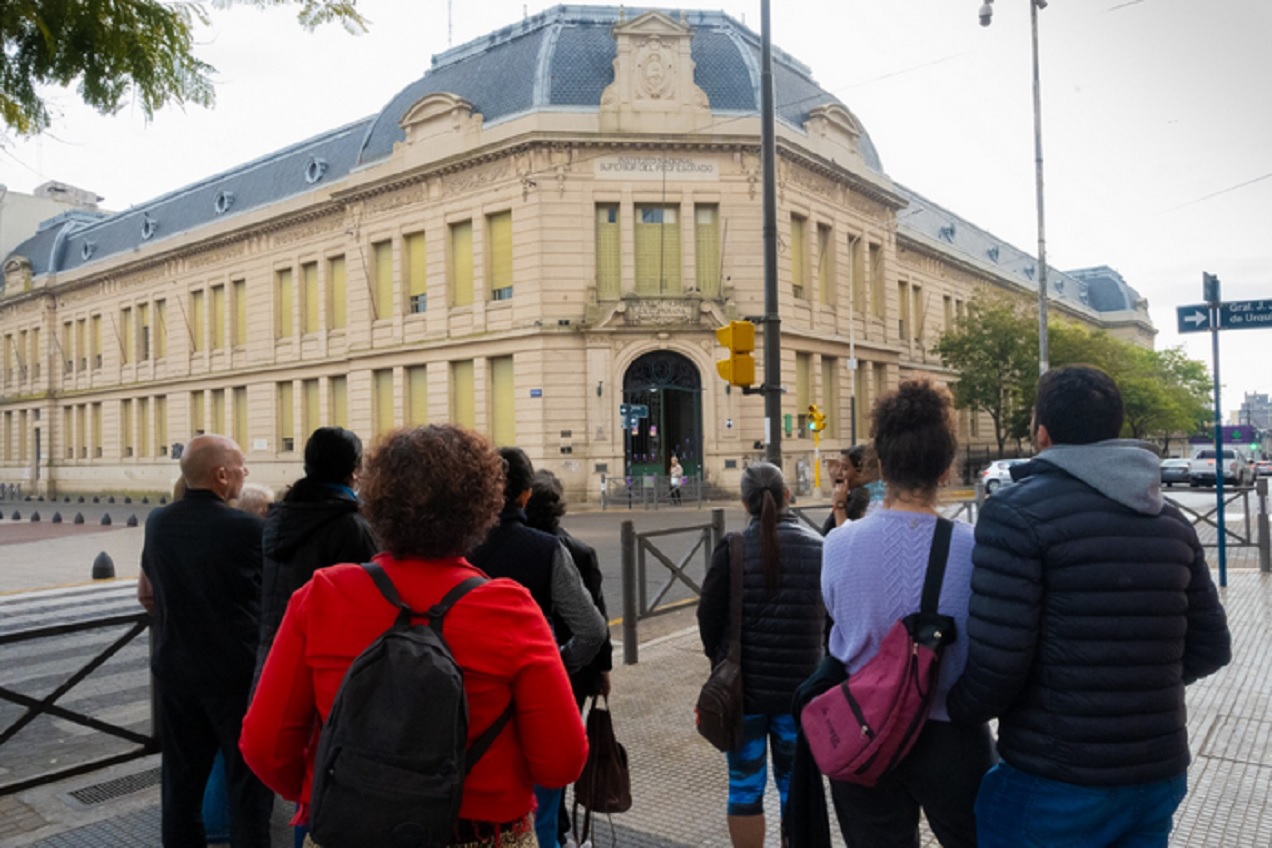Pensar Paraná propone una jornada para conocer y reflexionar sobre la historia de la Escuela Normal