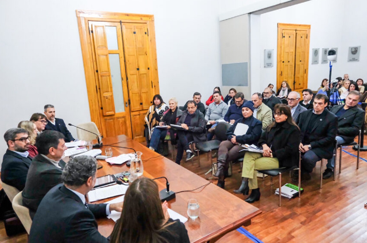 Este miércoles se expresaron más voces sobre el proyecto que modifica la Ley 8.732