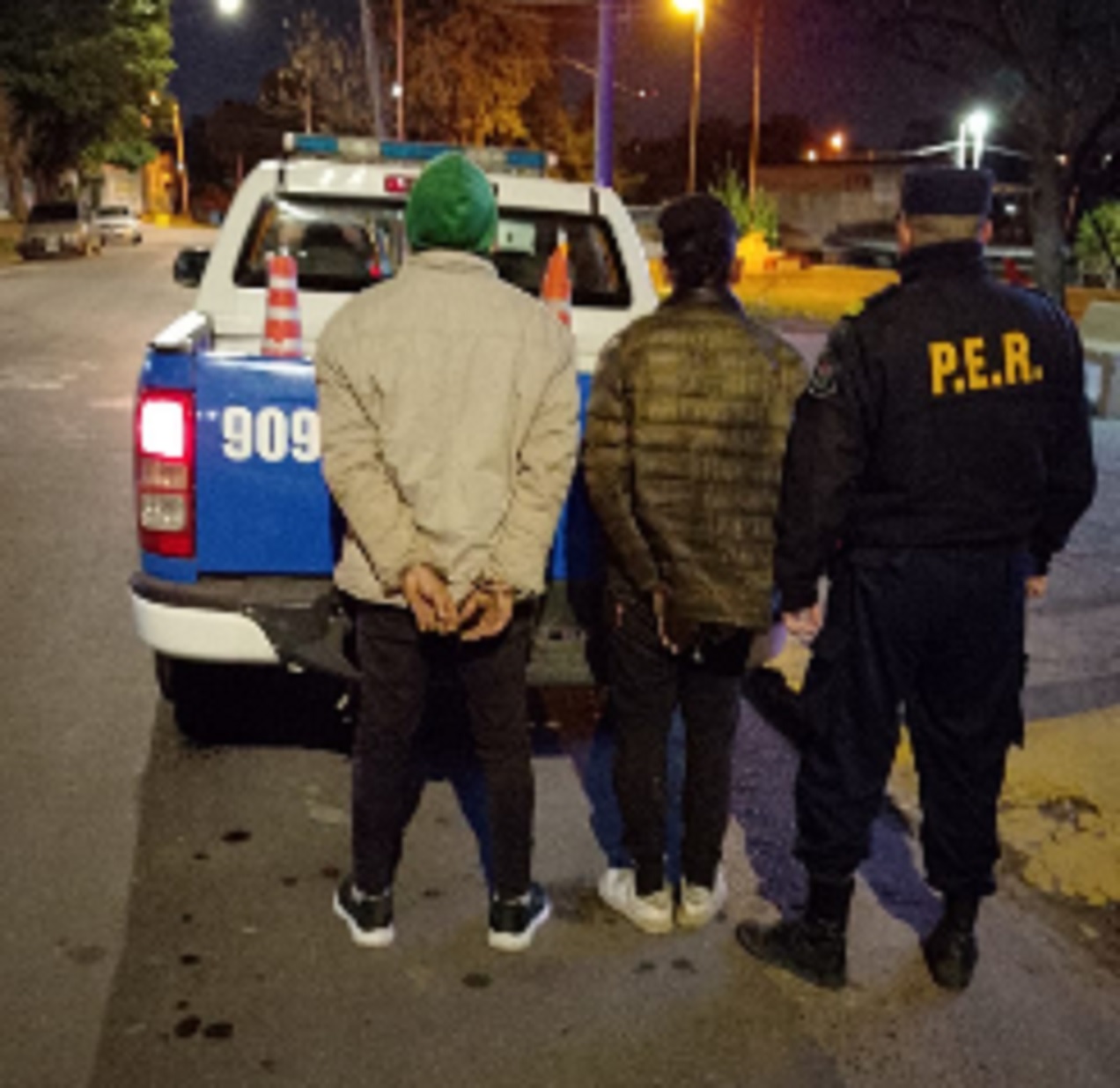 Dos detenidos por tentativa de hurto. Intentaron sustraer una garrafa de 50 kilos