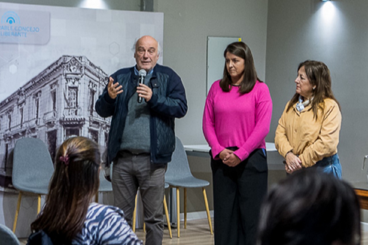 La Municipalidad presentó ante organizaciones el Consejo Paranaense de Discapacidad