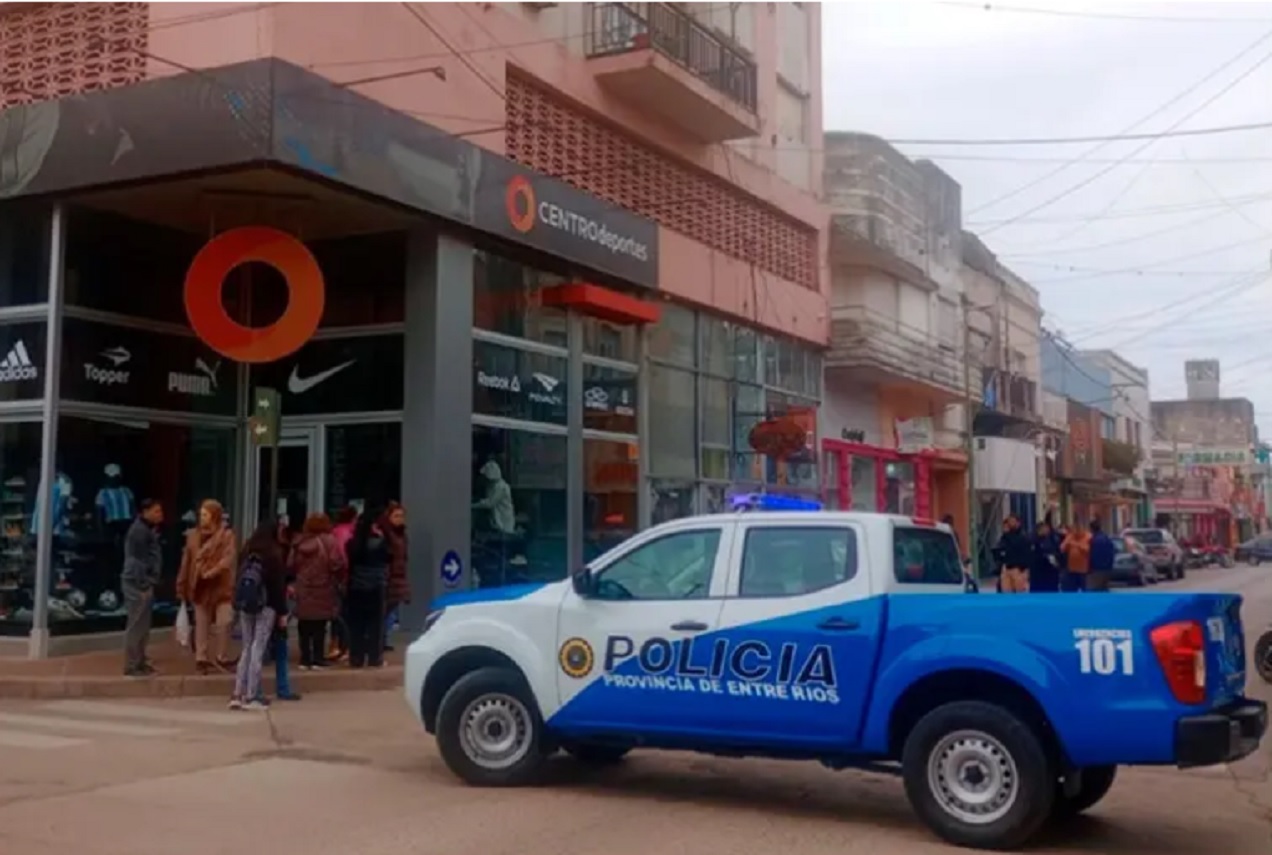 Una adolescente murió tras caer de un edificio en el centro de Gualeguaychú