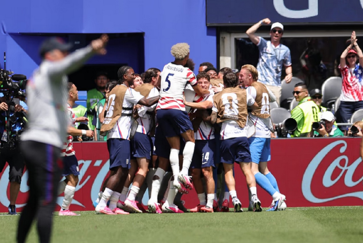 Estados Unidos le ganó a Australia 2 a 0