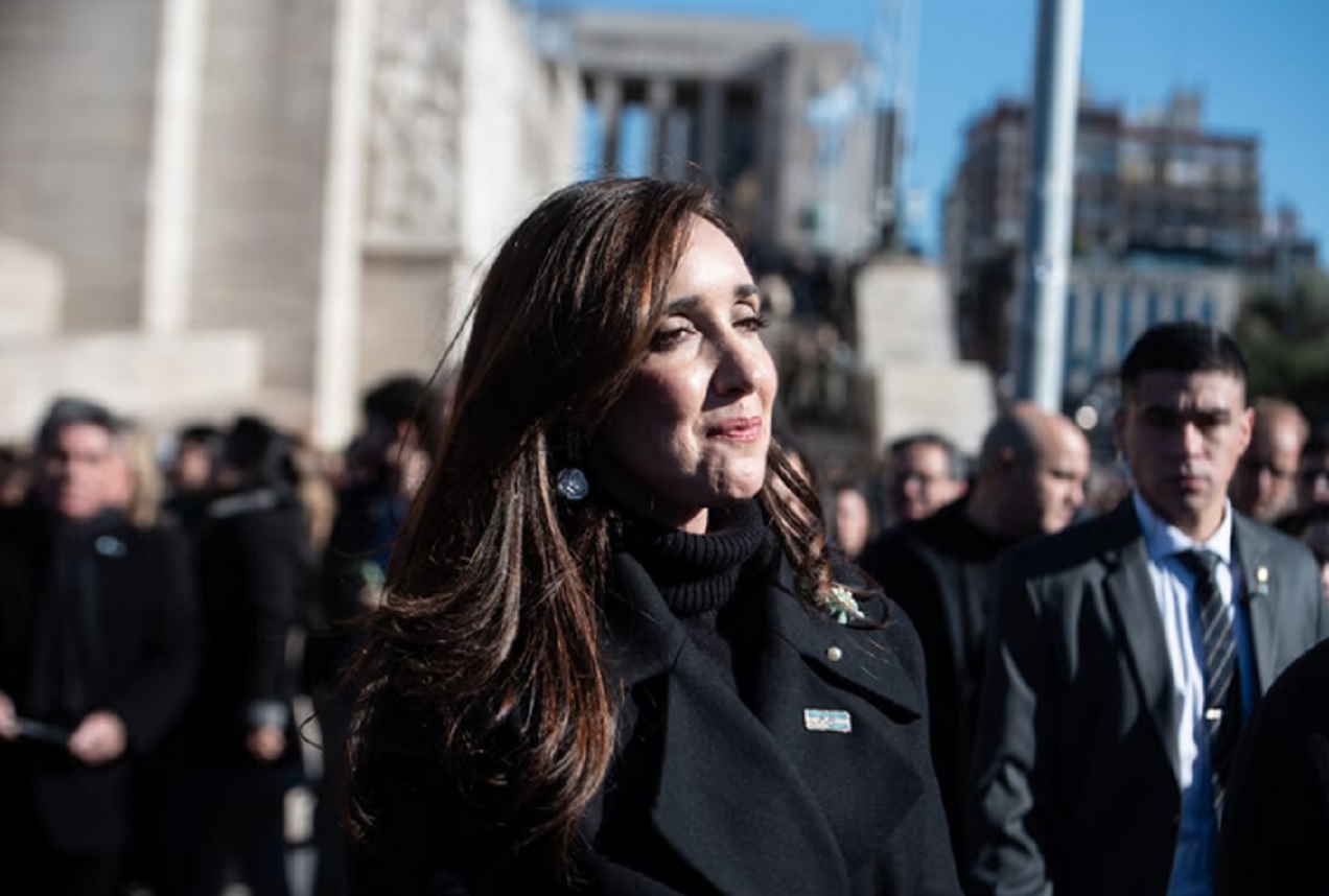 Guerra fría en Rosario: Villarruel le dio la espalda a Milei en el acto patrio