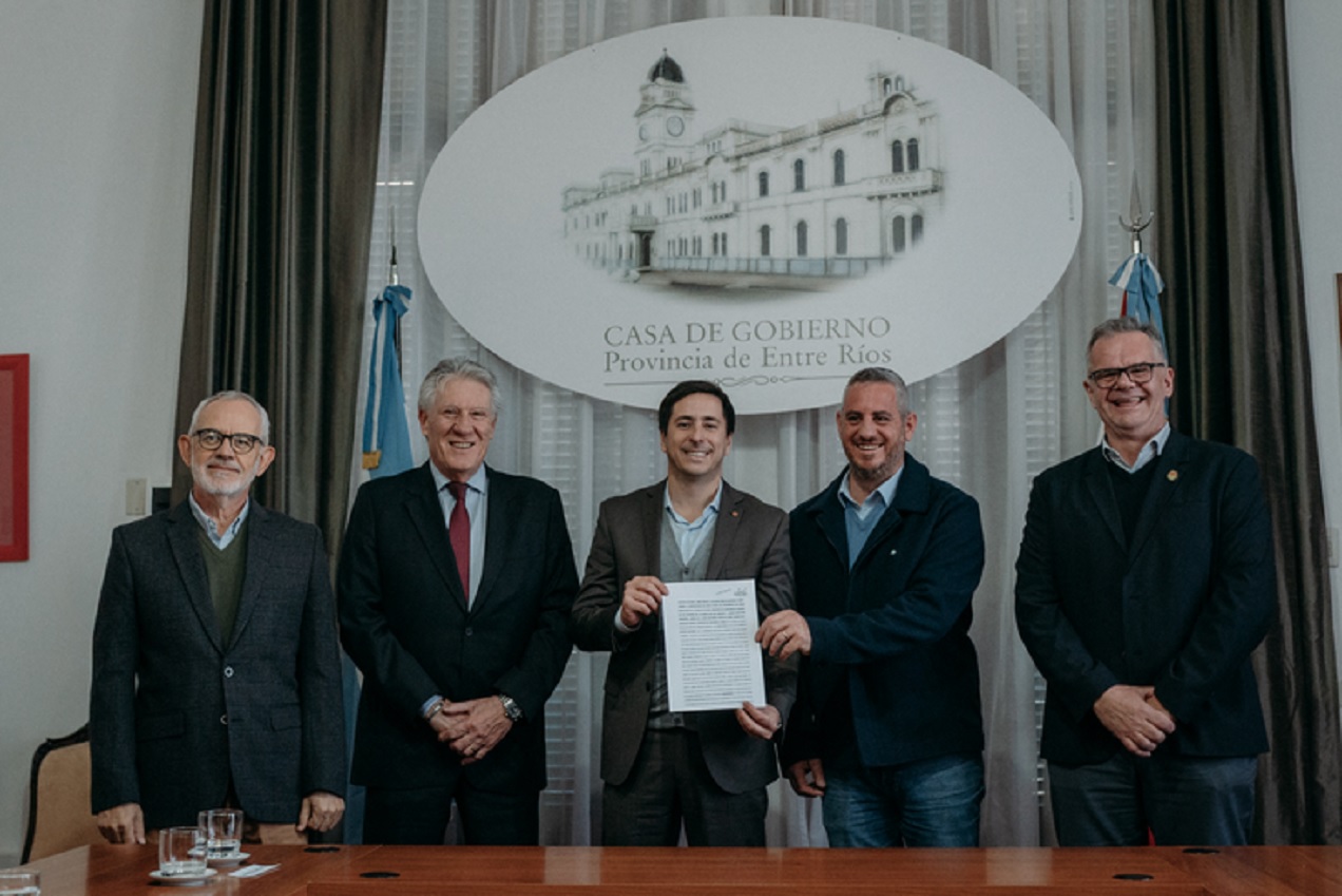 Se firmó el contrato para la construcción de la nueva Planta de Tratamiento de Aguas Residuales de Colón