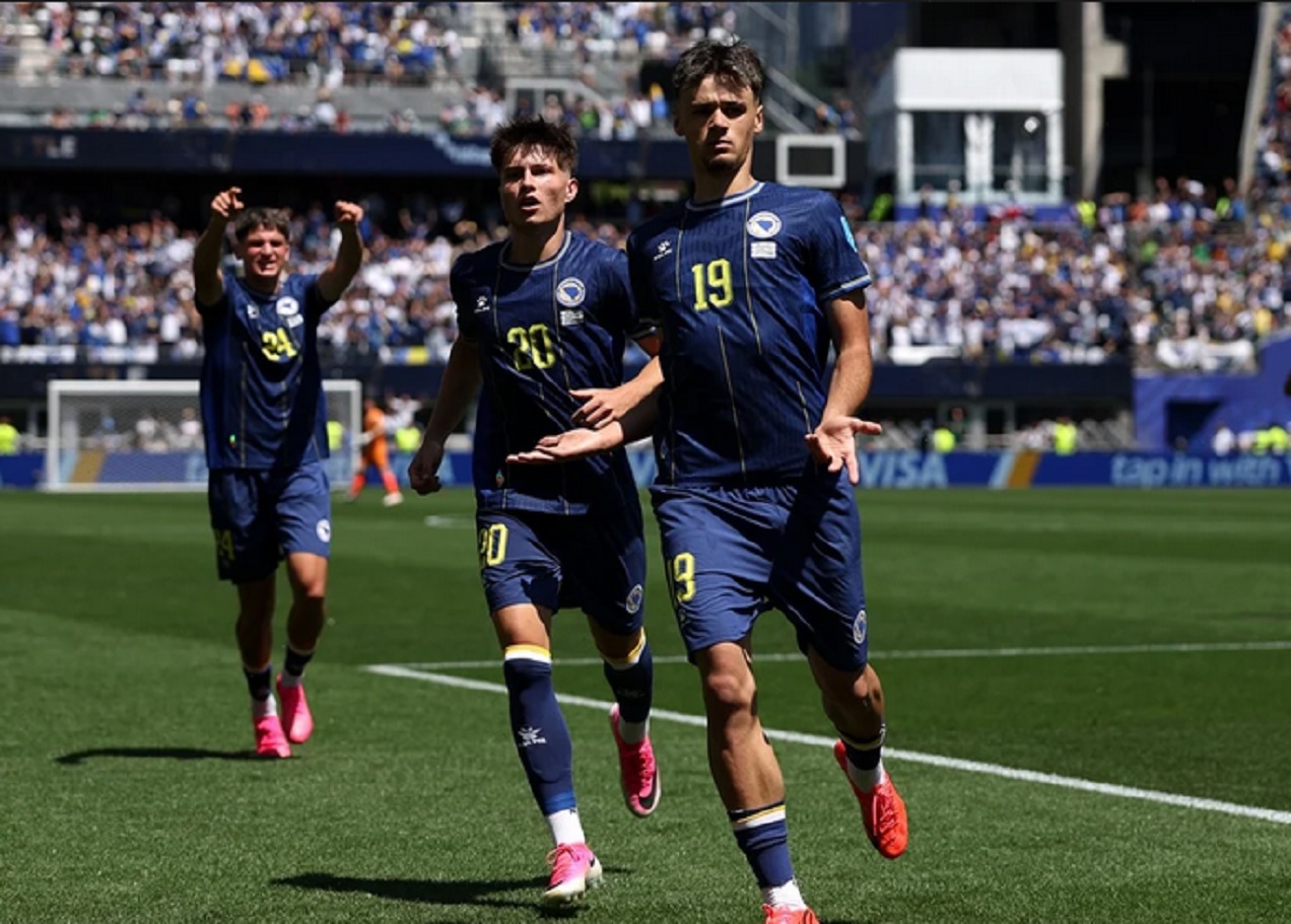 Bosnia le ganó a Qatar 3 a 1