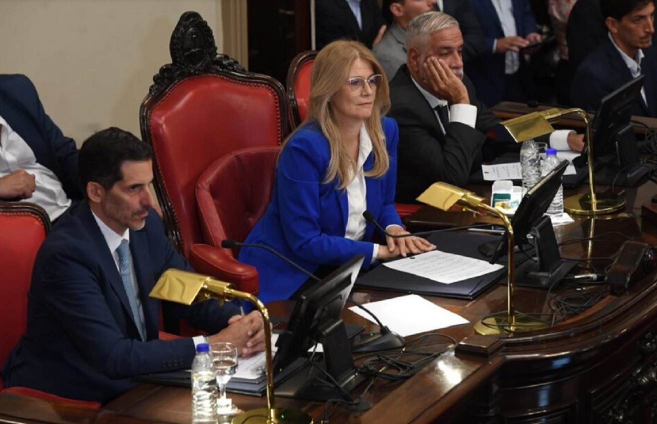 Ishii dijo que Kicillof no quiere recorrer el Conurbano y Magario le cortó el micrófono