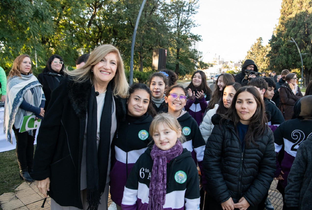 Paraná reafirmó su identidad junto a las escuelas al conmemorar los 213 años de la elevación a Villa