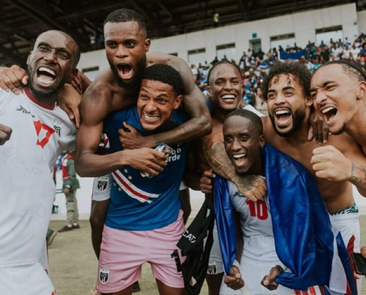 La derrota de Uruguay dejó a Cabo Verde como rival de Argentina en 16avos de final