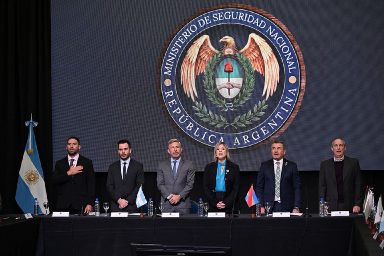 Frigerio encabezó la apertura del Consejo Federal de Seguridad Interior que sesionó en Entre Ríos