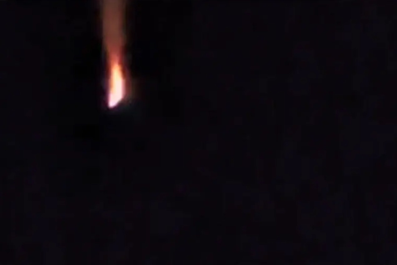 Un extraño fenómeno luminoso en el cielo entrerriano sorprendió a vecinos