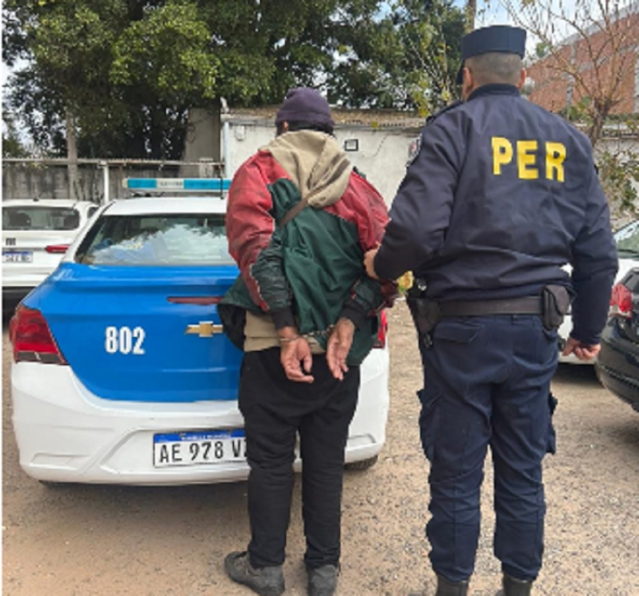 Amenazó con un arma blanca a trabajador del Hospital San Martín y lo detuvieron