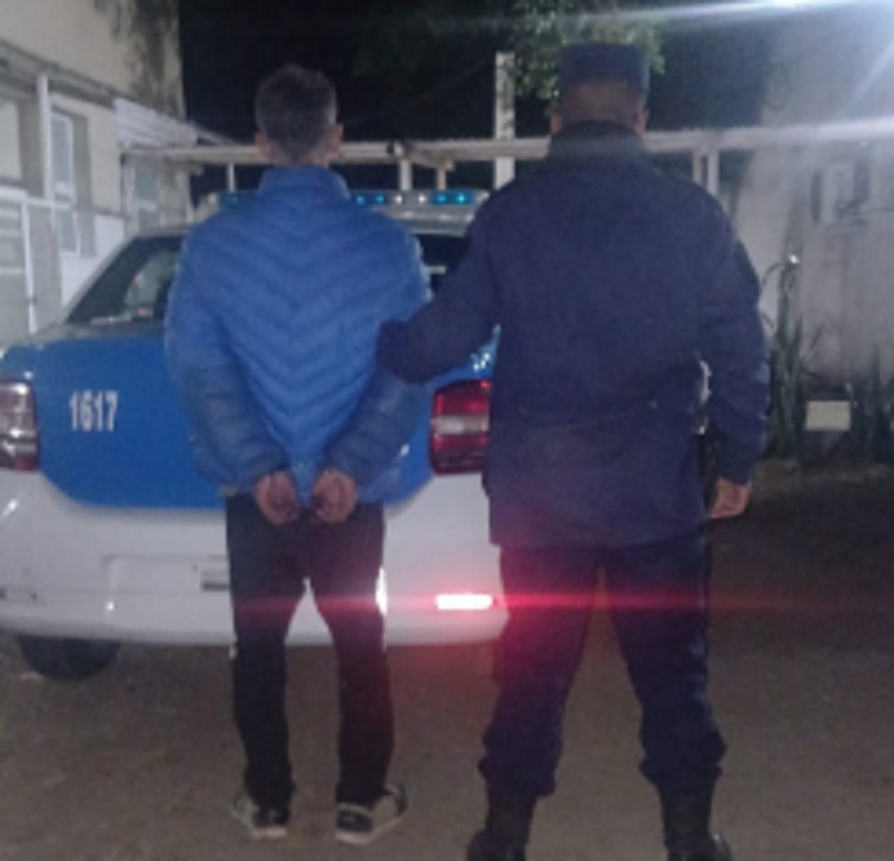 Intentó robar alimentos en una rotisería y fue detenido