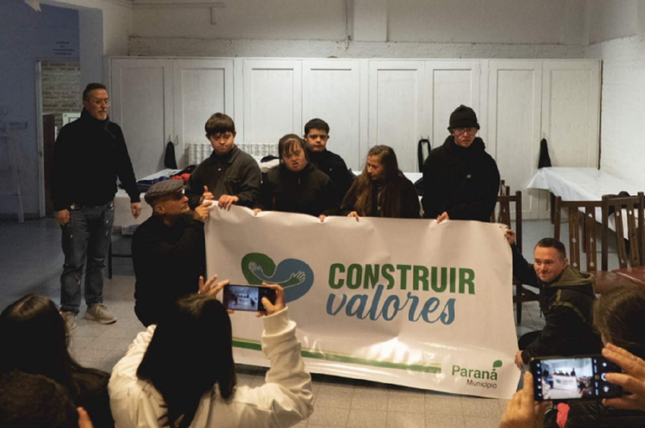 Construir Valores: el Taller de Teatro Inclusivo compartió una muestra abierta junto a familias y amigos