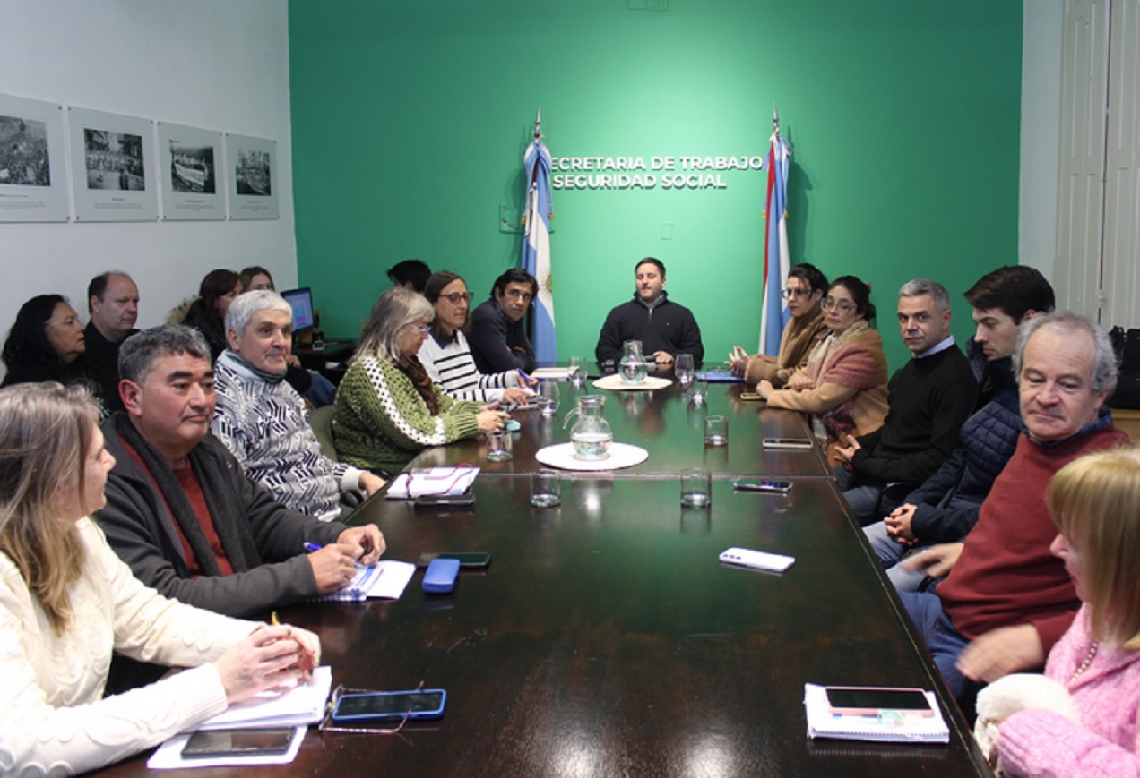 La provincia y los gremios docentes continuarán la negociación paritaria el miércoles