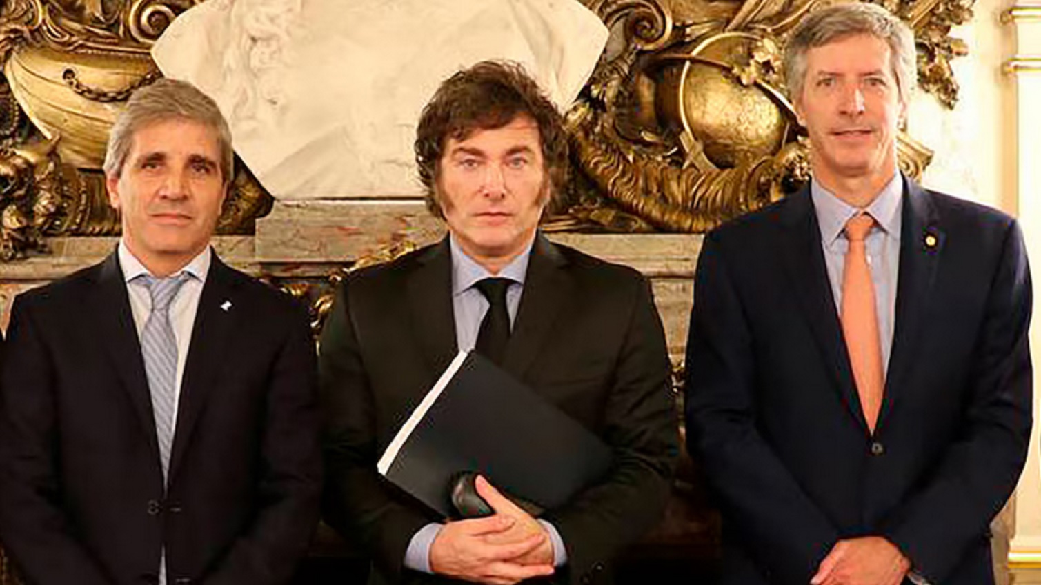 Milei se reúne con Caputo, Sturzenegger y Bausili en Olivos para definir los cambios en la Carta Orgánica del BCRA