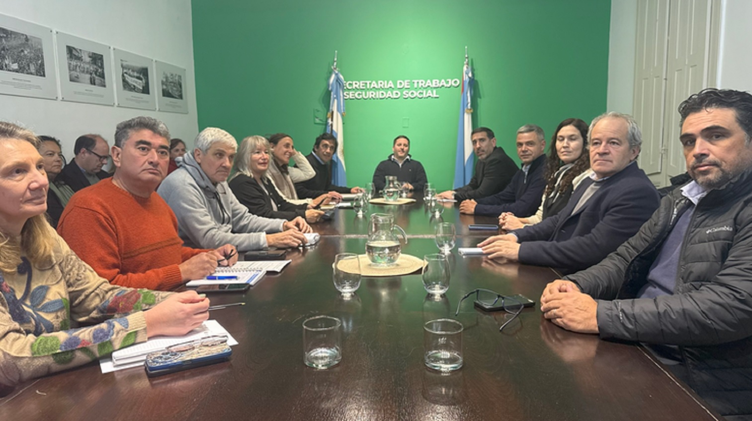 La provincia mejoró la propuesta salarial para los docentes y ratificó su compromiso con el diálogo