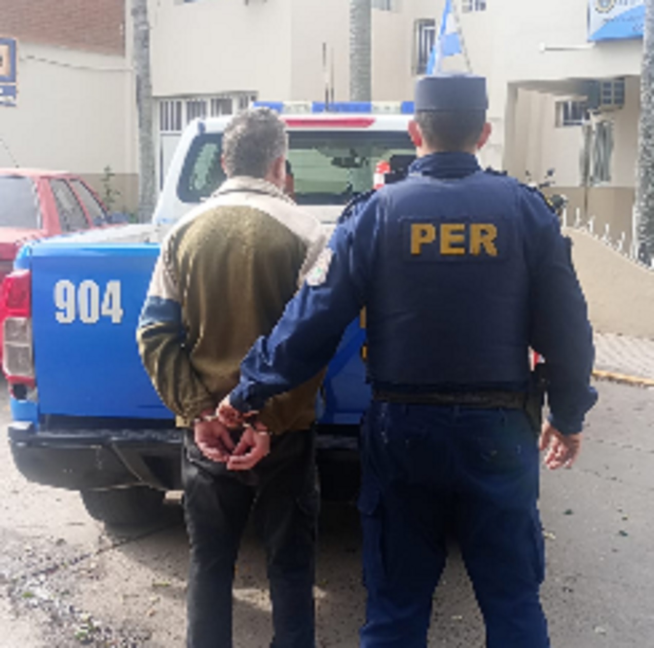 Tenía prohibición de acercamiento y lo detuvieron al estar presente en la vivienda
