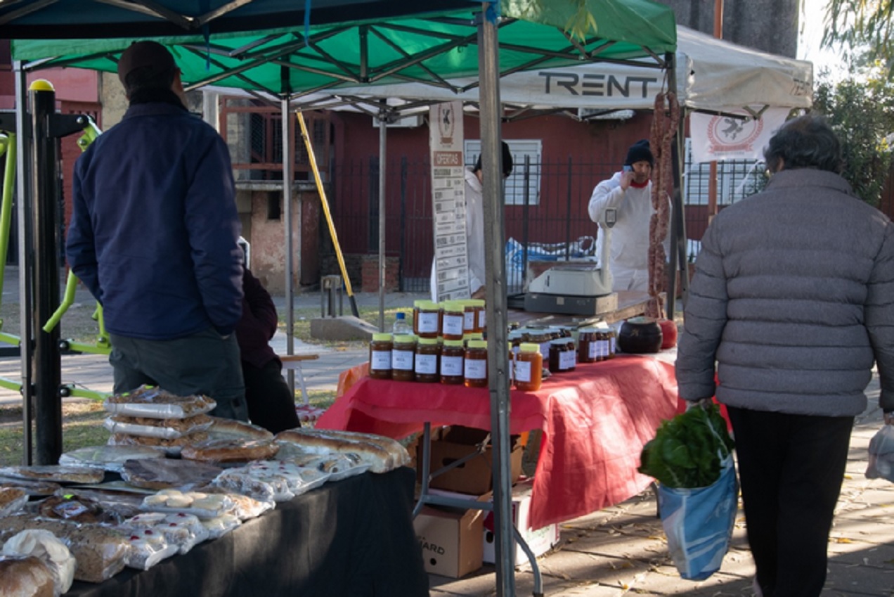 La Feria en tu Barrio impulsa el consumo local en tres puntos de la ciudad