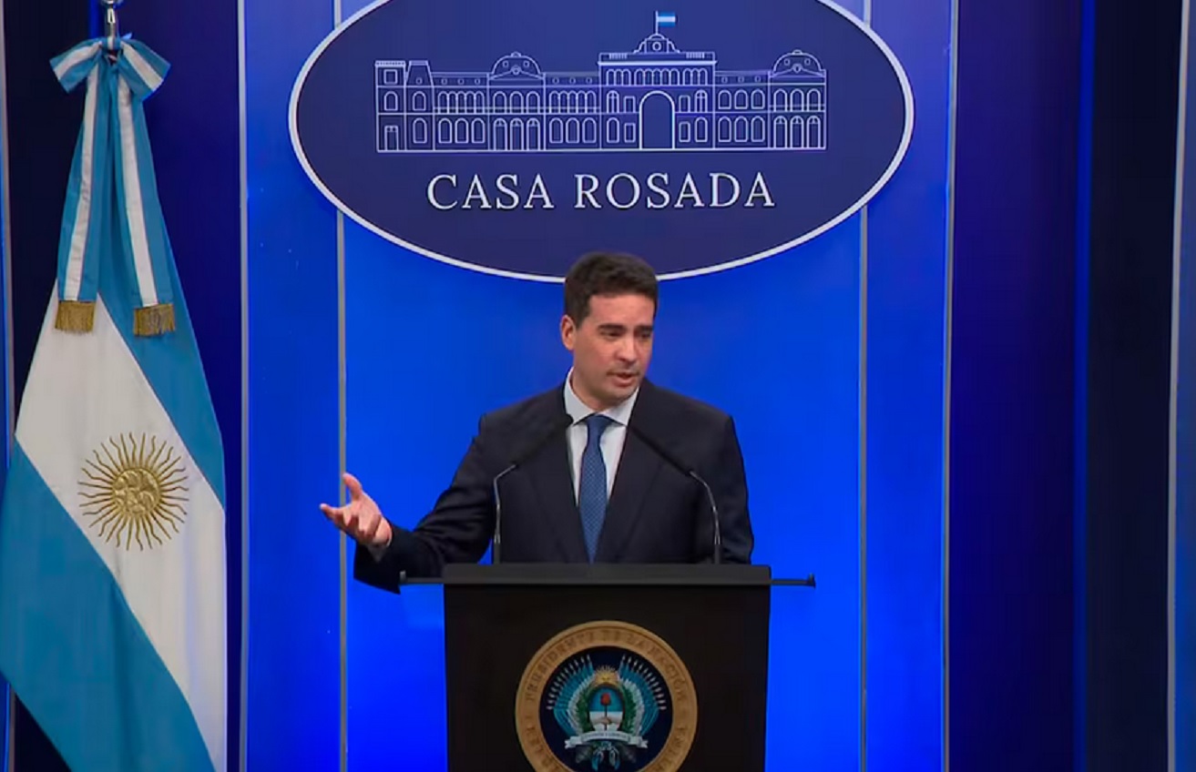 El Gobierno culpa a la población por endeudarse: No saben manejar sus ingresos