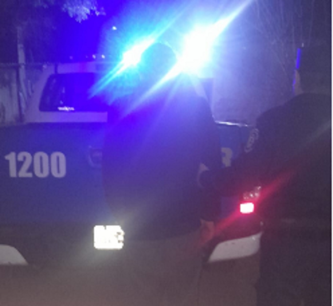 Joven intentó comprar en una carnicería con una tarjeta de crédito y un documento que no le pertenecían