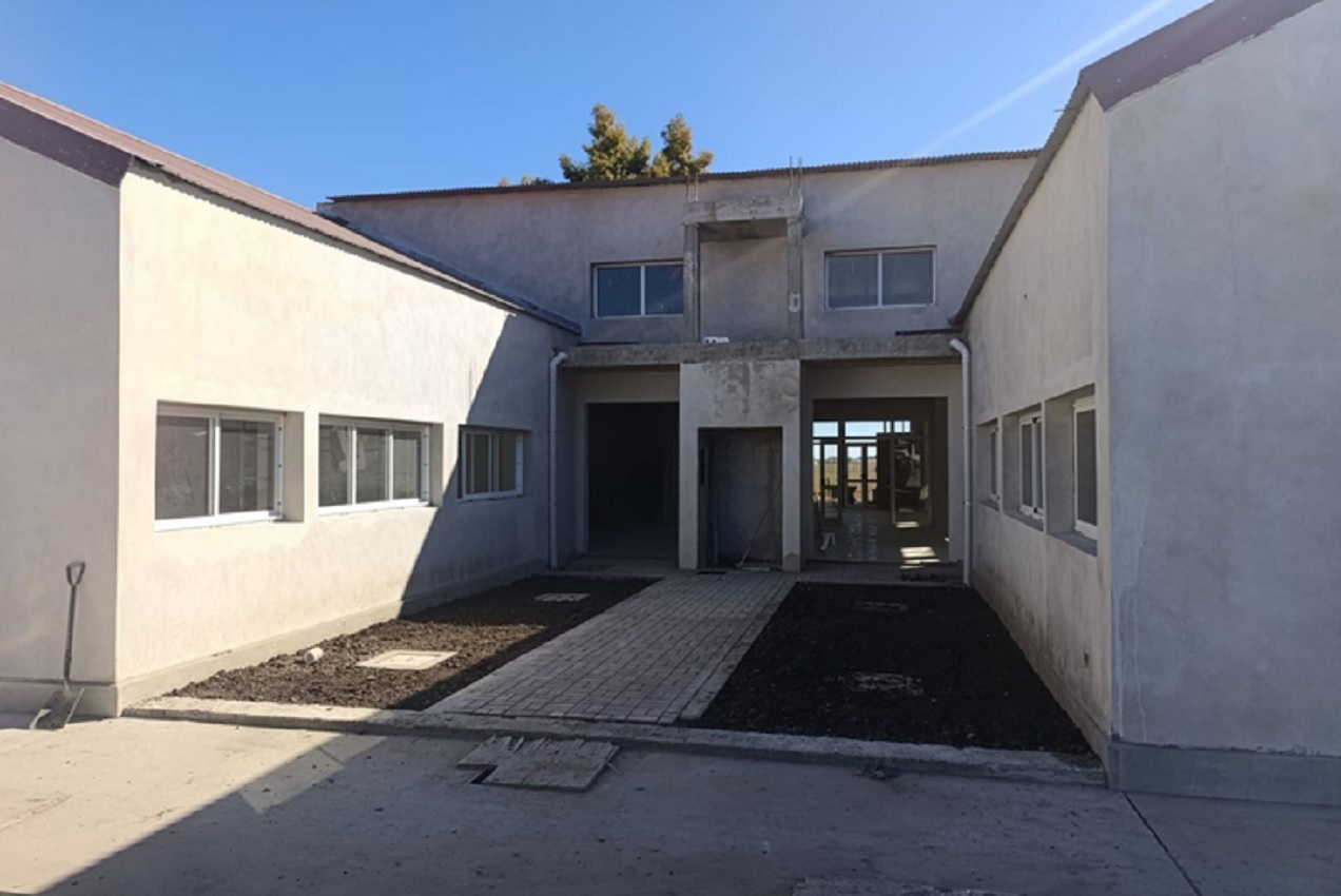 La obra del hospital de General Ramírez supera el 50 por ciento de avance