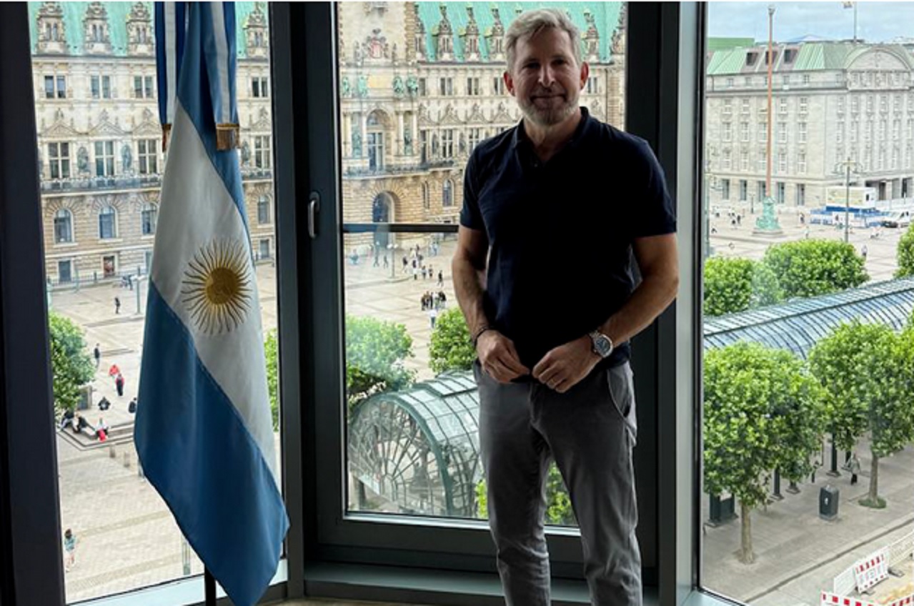 En su visita al Puerto de Hamburgo Frigerio impulsó la agenda exportadora y logística de Entre Ríos