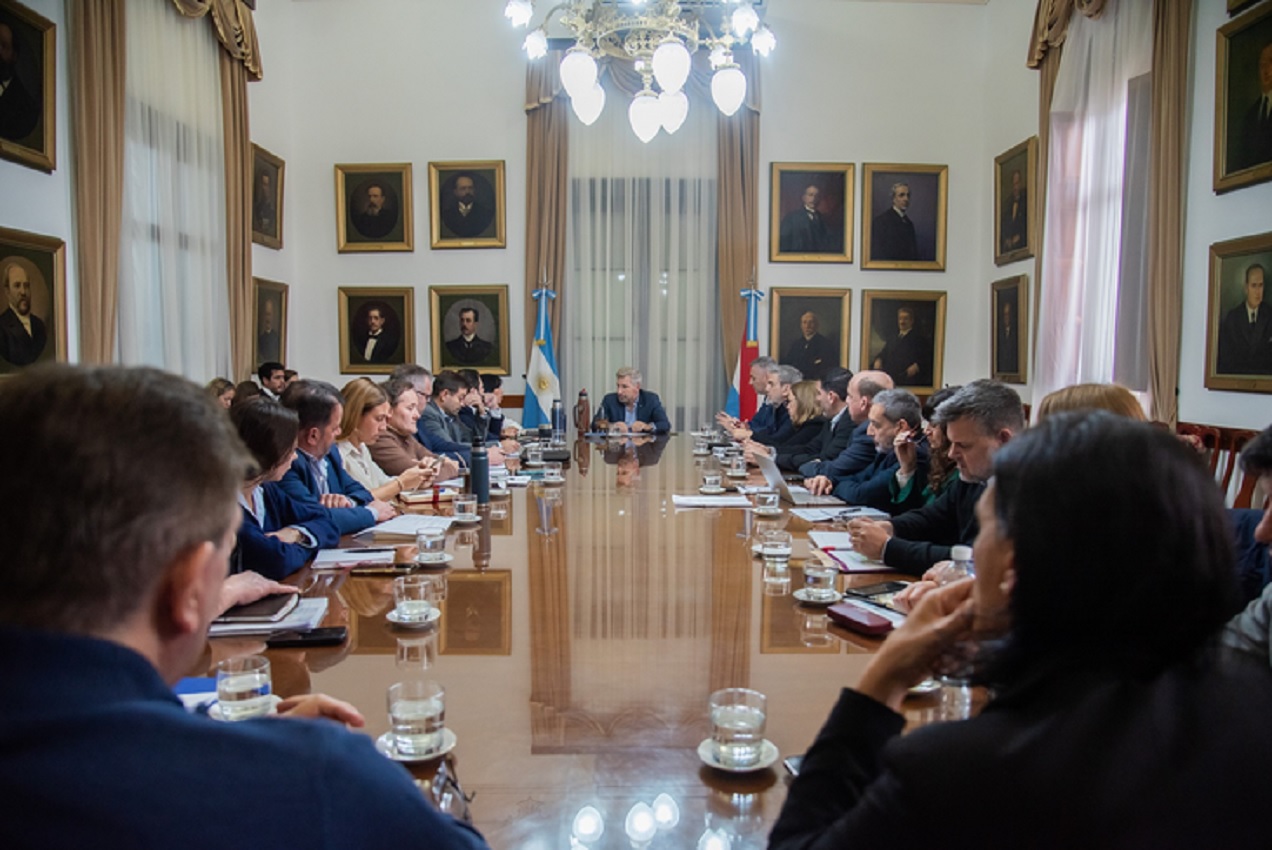 Se abordaron en reunión de gabinete acciones para la contingencia climática y el saneamiento de las cuentas previsionales