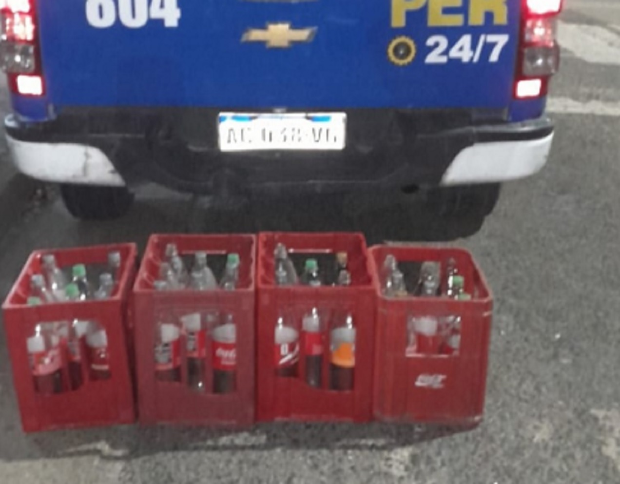 Recuperaron cajones con envases retornables que fueron robados en un comercio