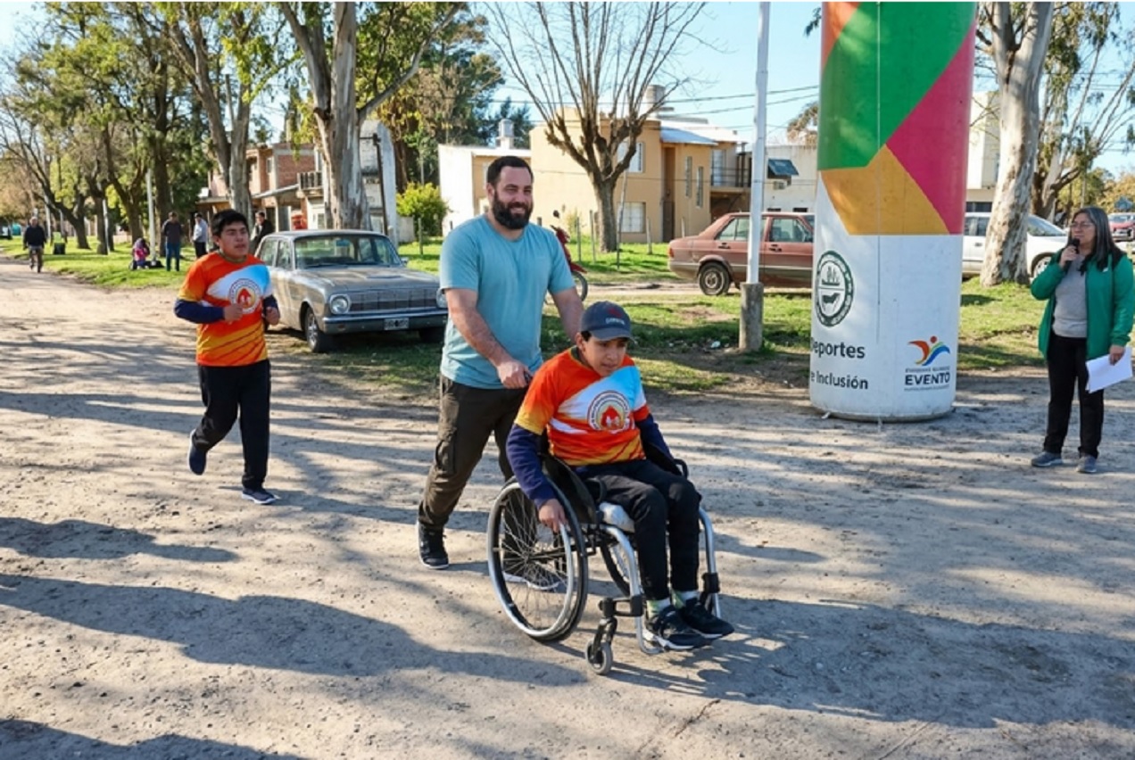 Entre Ríos acompaña el deporte adaptado con una nueva edición del Duatlón Interescuelas Integrales · Examedia