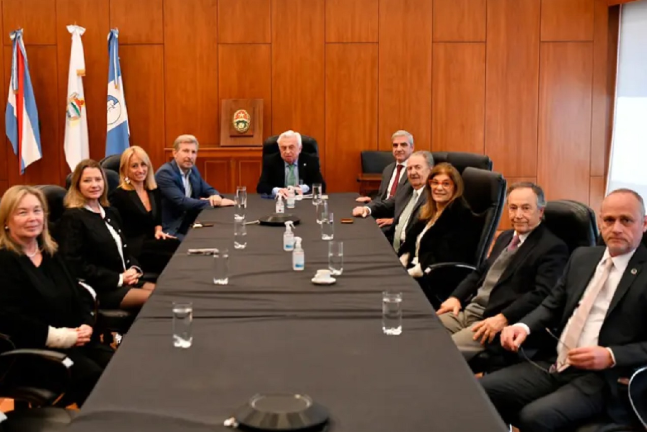 Frigerio se reunió con el STJ para analizar proyectos judiciales, presupuesto y obras