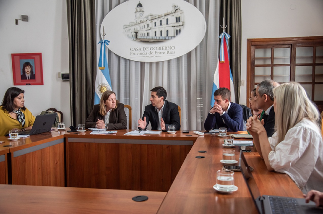 La Mesa Interinstitucional avanza en el análisis técnico y en nuevos acuerdos para mejorar la alimentación escolar
