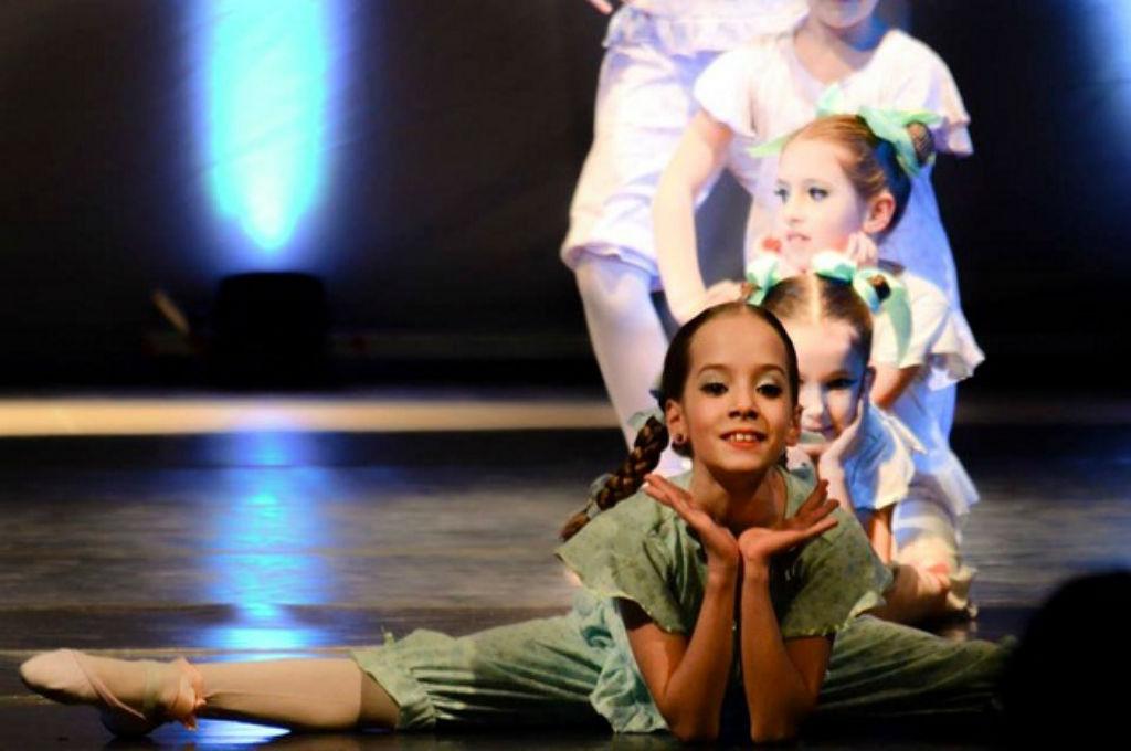 Bailarina entrerriana de 12 años viaja a Nueva York a la ...